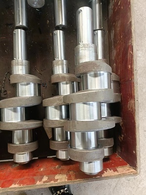 源头厂家批发34CrNiMo6齿轮轴与25钢锻件，来图定制链轮服务